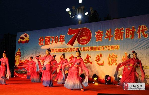 女生喜欢你，到底会有哪些表现？